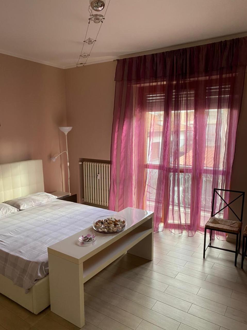 Casa Delle Orchidee Hotel Alba  Cameră foto